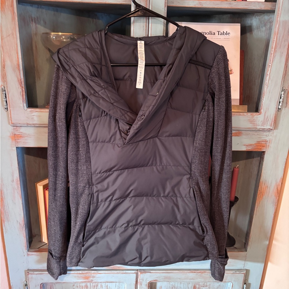 Lulu size 6 jacket